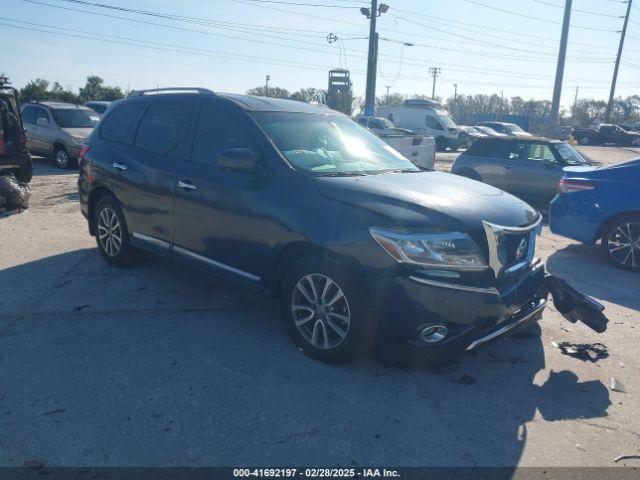  Salvage Nissan Pathfinder