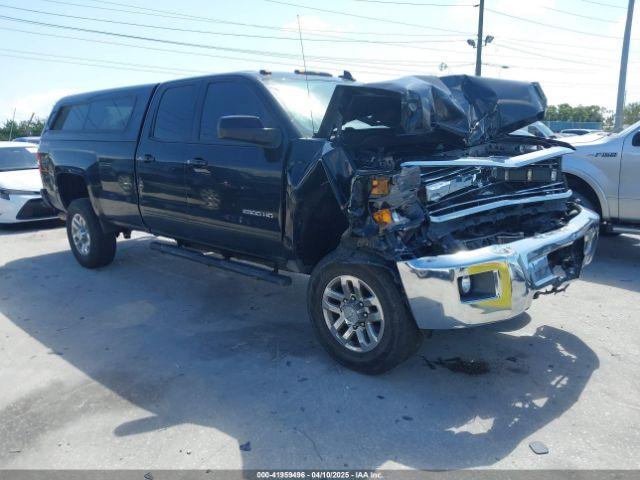 Salvage Chevrolet Silverado 2500