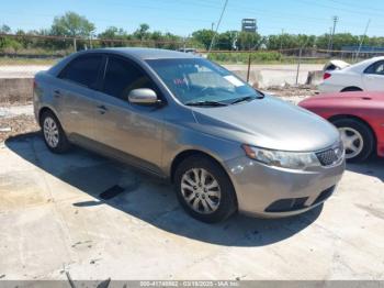  Salvage Kia Forte