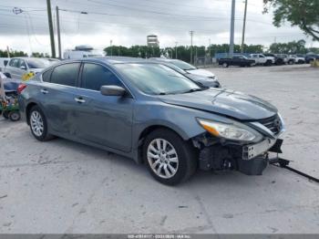  Salvage Nissan Altima