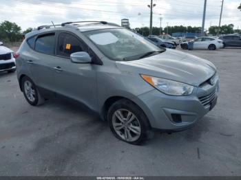  Salvage Hyundai TUCSON