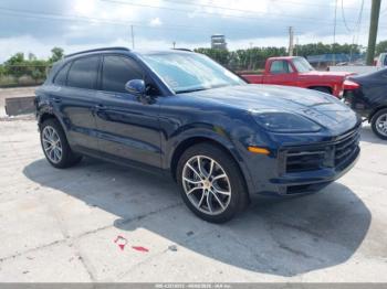  Salvage Porsche Cayenne