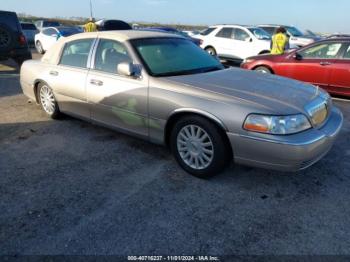  Salvage Lincoln Towncar