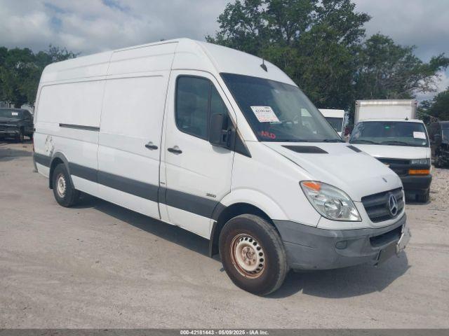  Salvage Mercedes-Benz Sprinter 2500