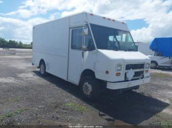  Salvage Freightliner Chassis