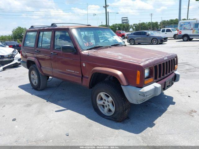  Salvage Jeep Cherokee