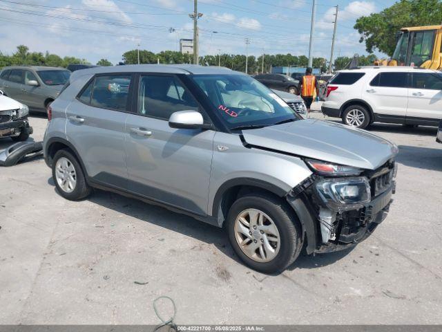  Salvage Hyundai VENUE