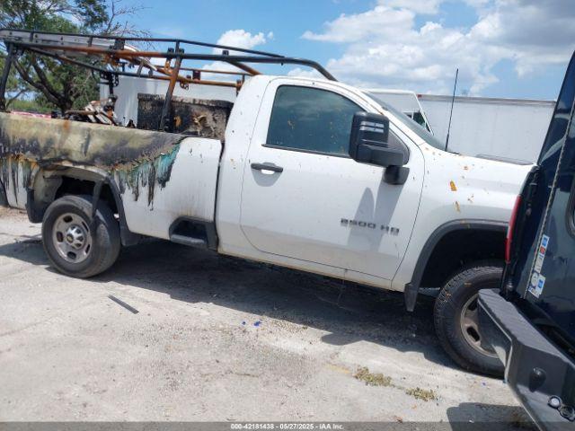  Salvage Chevrolet Silverado 2500