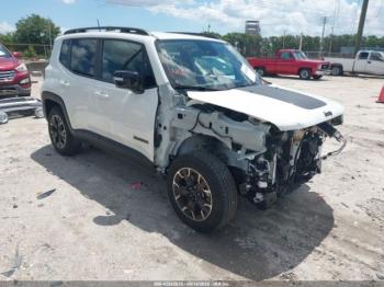  Salvage Jeep Renegade