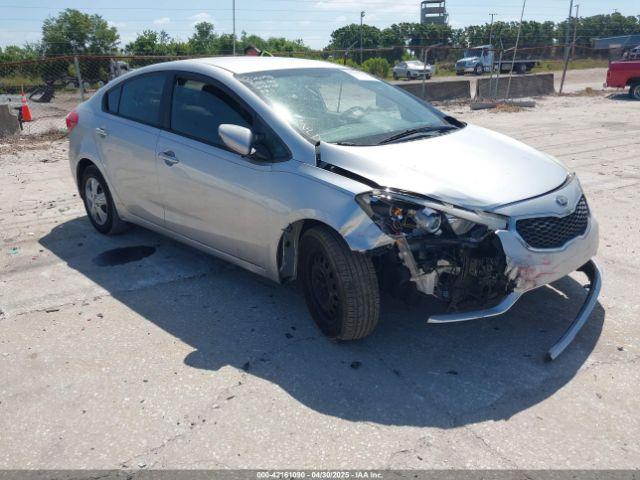  Salvage Kia Forte