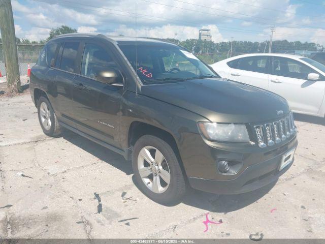  Salvage Jeep Compass