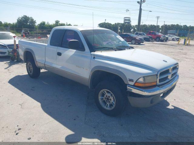 Salvage Dodge Dakota