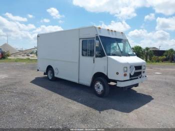  Salvage Freightliner Chassis