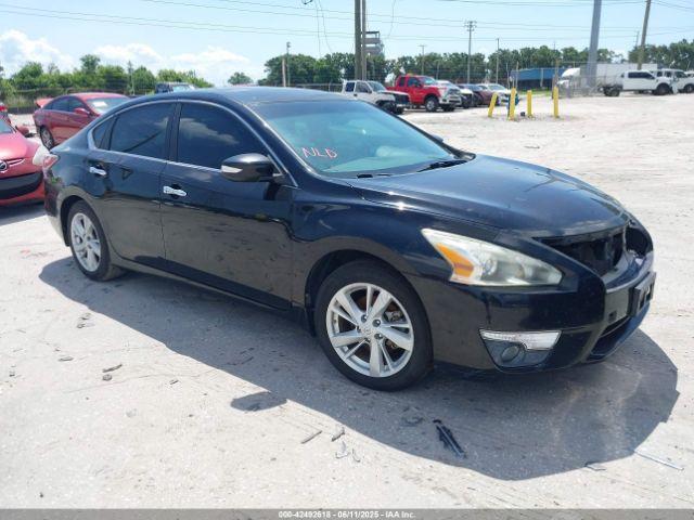  Salvage Nissan Altima