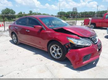  Salvage Nissan Altima