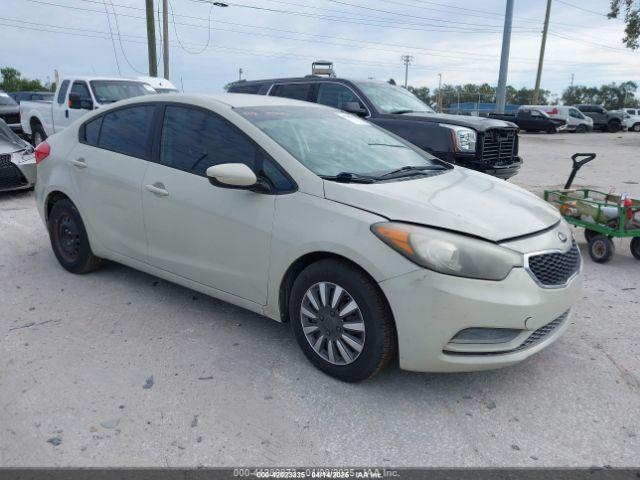  Salvage Kia Forte