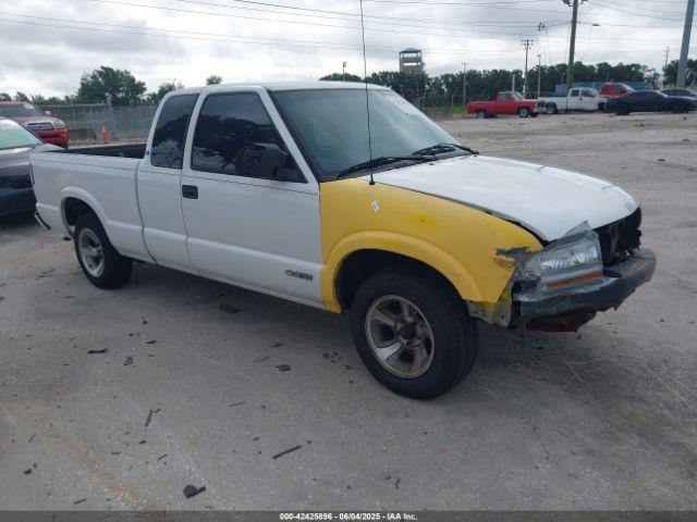  Salvage Chevrolet S-10