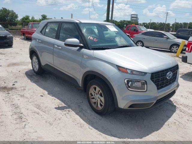  Salvage Hyundai VENUE