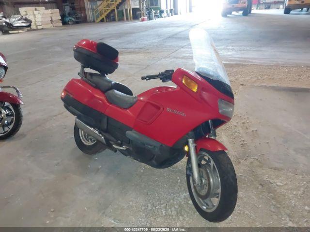  Salvage Honda Pc800