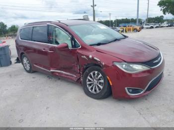  Salvage Chrysler Pacifica