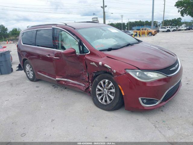  Salvage Chrysler Pacifica