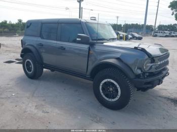  Salvage Ford Bronco