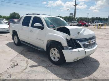  Salvage Chevrolet Avalanche 1500