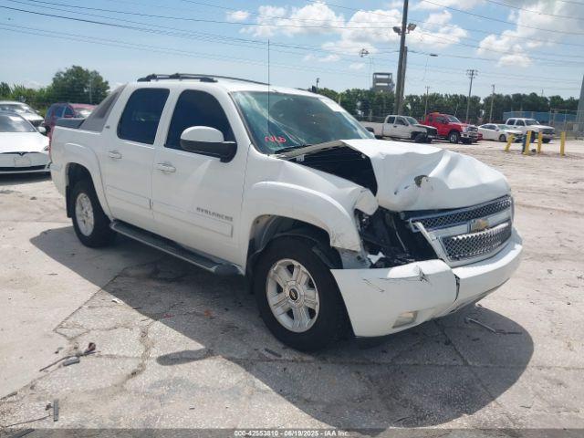  Salvage Chevrolet Avalanche 1500