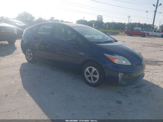  Salvage Toyota Prius