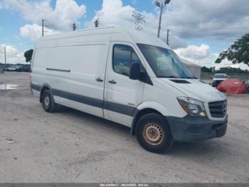  Salvage Mercedes-Benz Sprinter 2500