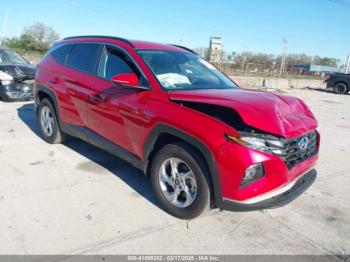 Salvage Hyundai TUCSON