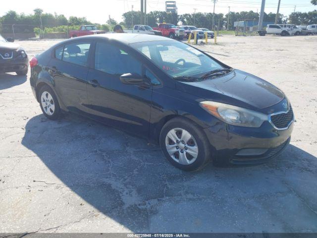  Salvage Kia Forte