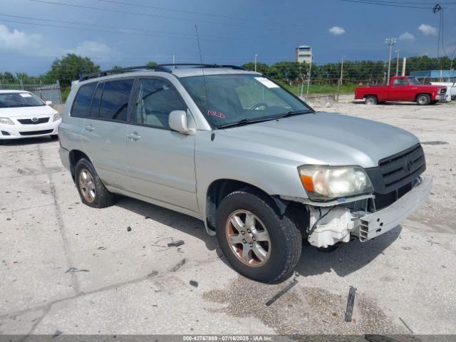 Salvage Toyota Highlander