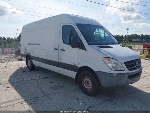  Salvage Mercedes-Benz Sprinter 2500