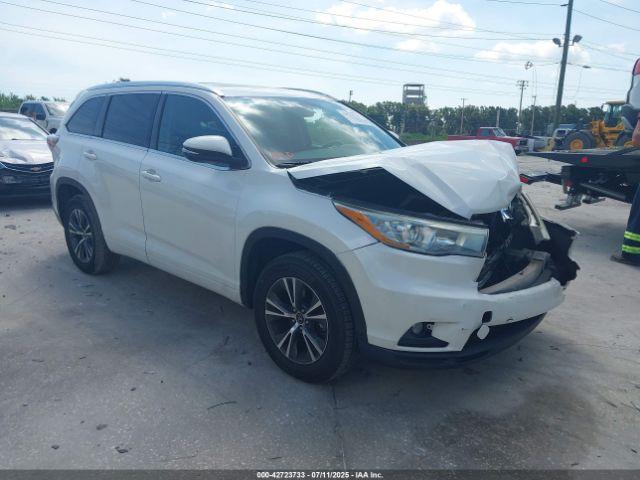  Salvage Toyota Highlander