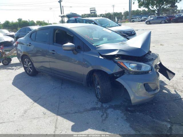  Salvage Nissan Versa