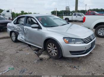  Salvage Volkswagen Passat