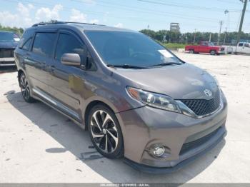  Salvage Toyota Sienna