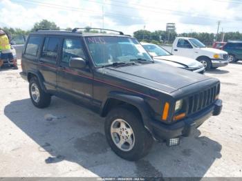  Salvage Jeep Cherokee