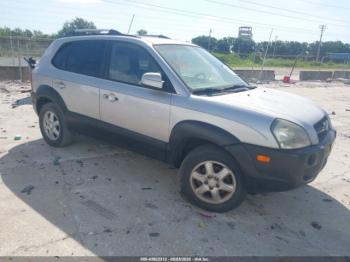  Salvage Hyundai TUCSON
