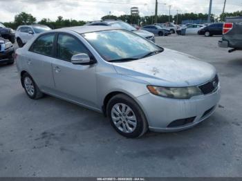  Salvage Kia Forte