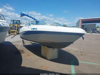  Salvage Four Winns Other