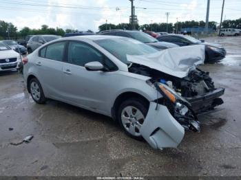  Salvage Kia Forte