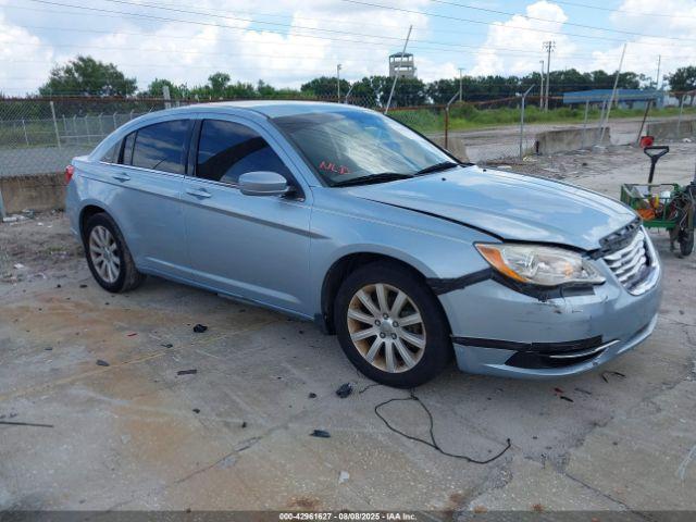  Salvage Chrysler 200