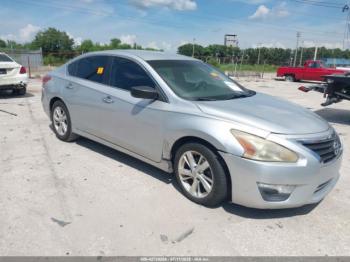  Salvage Nissan Altima