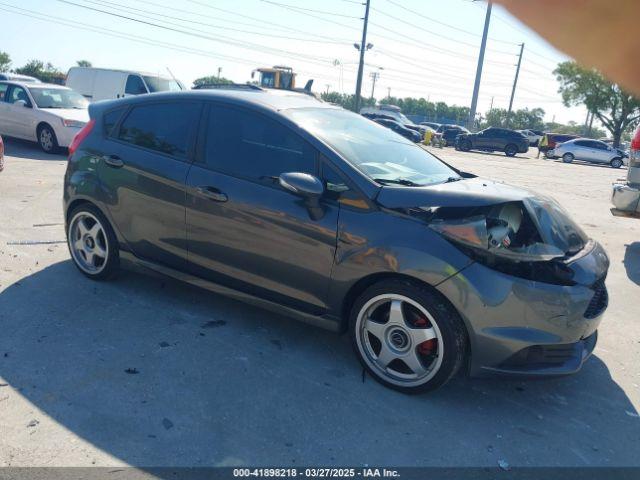  Salvage Ford Fiesta