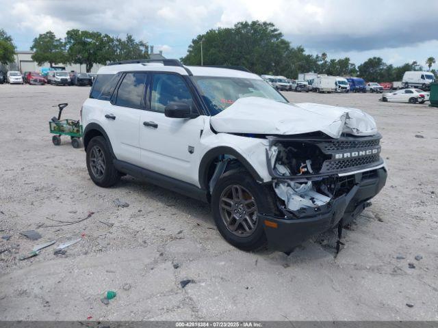  Salvage Ford Bronco