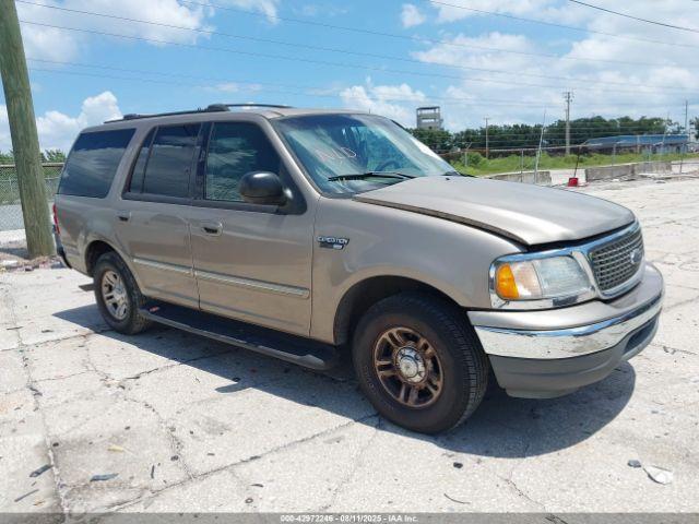  Salvage Ford Expedition