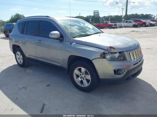  Salvage Jeep Compass