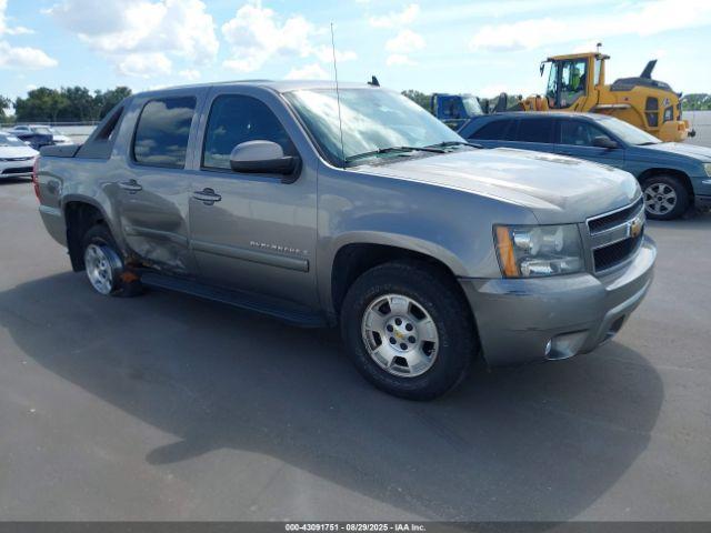  Salvage Chevrolet Avalanche 1500